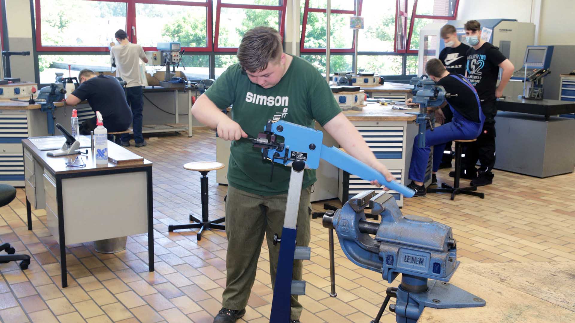Ausbildung mit dem ECKOLD Handformer an der BBS II Osterode - Berufsfachschule Metall