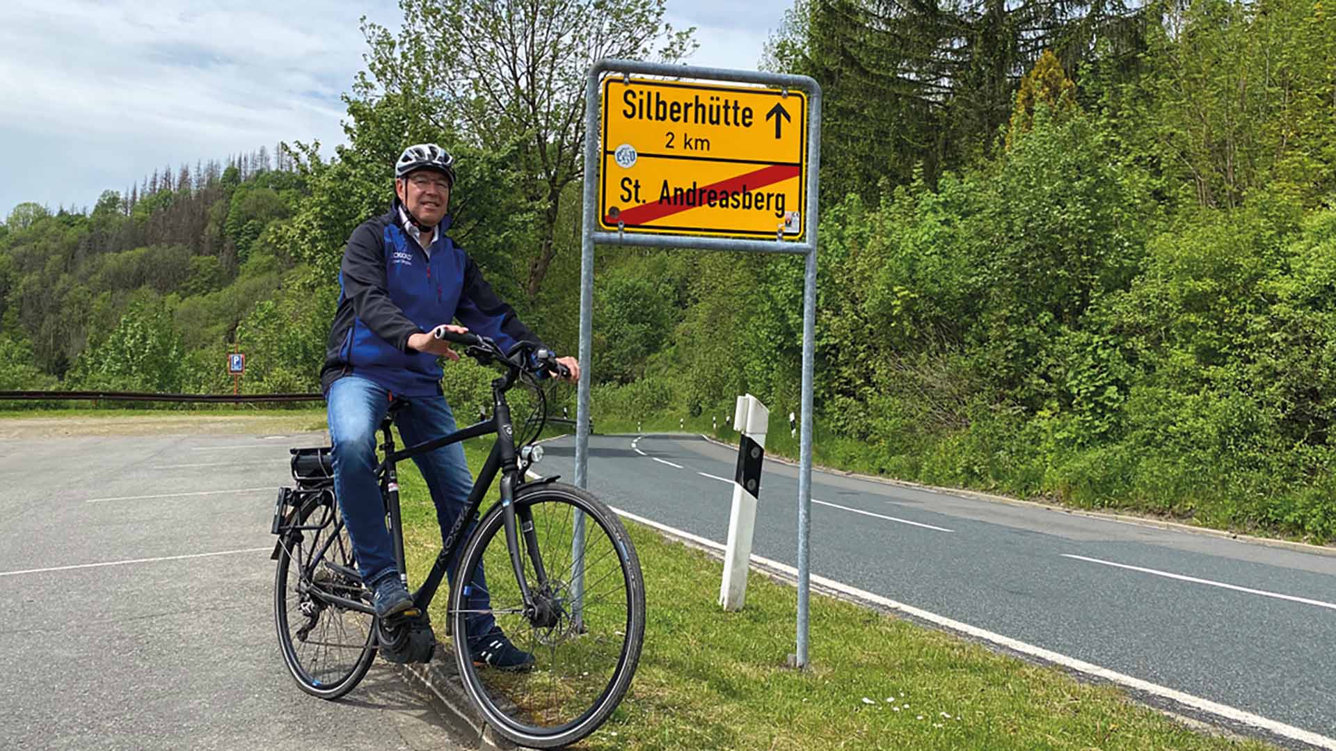 ECKOLD Mitarbeiter umweltfreundlich auf dem Weg zur Arbeit per E-Bike